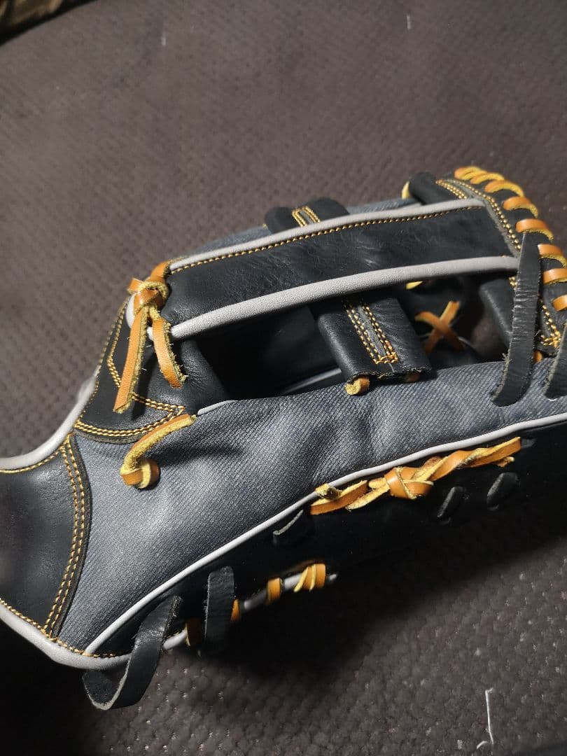 【プロフィール必読】ノーブランド 軟式 外野手用 4本指