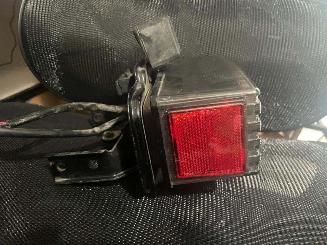 Z750GP 純正テールランプ　ステー付き