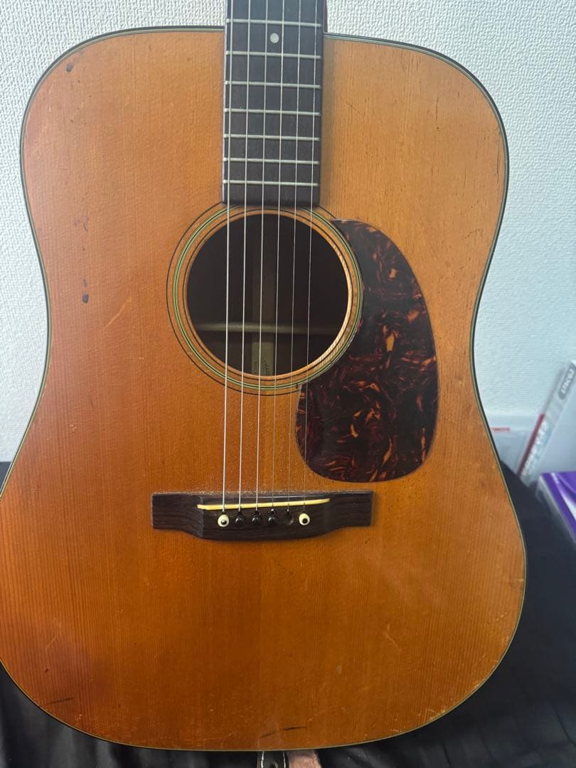 マーティン　D18 1961〜62年モデル