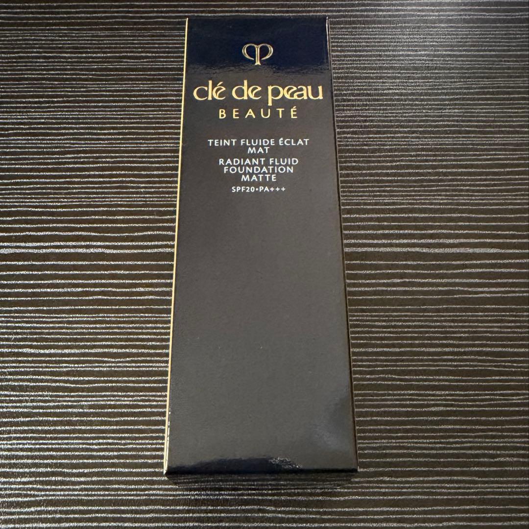 クレドポーボーテ タンフリュイドエクラ マット オークル10 35ml