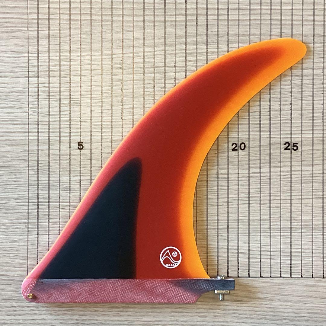 新品未使用シングルフィン9インチ　オレンジ×ブラック、 スクリュー付き