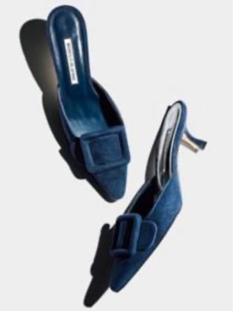 マノロブラニク ☆メイセール未使用381/2 ネイビー5センチヒール