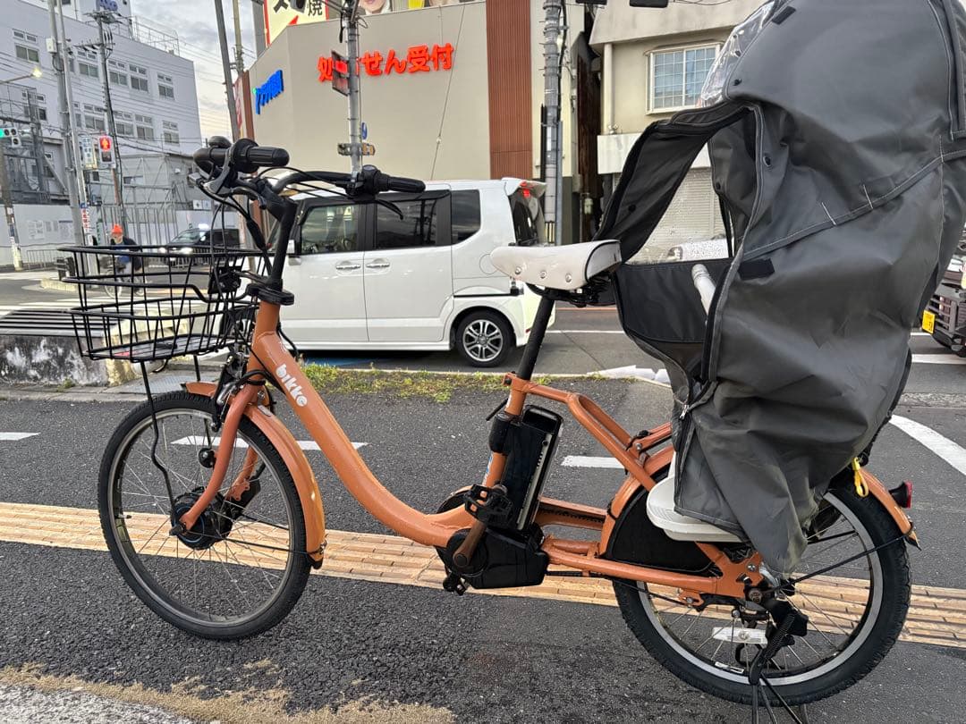 中古20インチブリヂストン電動アシスト自転車　ベルト式　B400 大阪