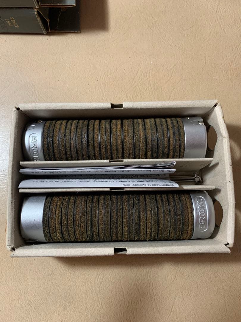 ブルックス　レザーグリップ