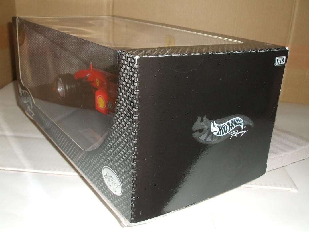 未開封　フェラーリ　F２００１　M・シューマッハ　＃１　マテル　１／１８