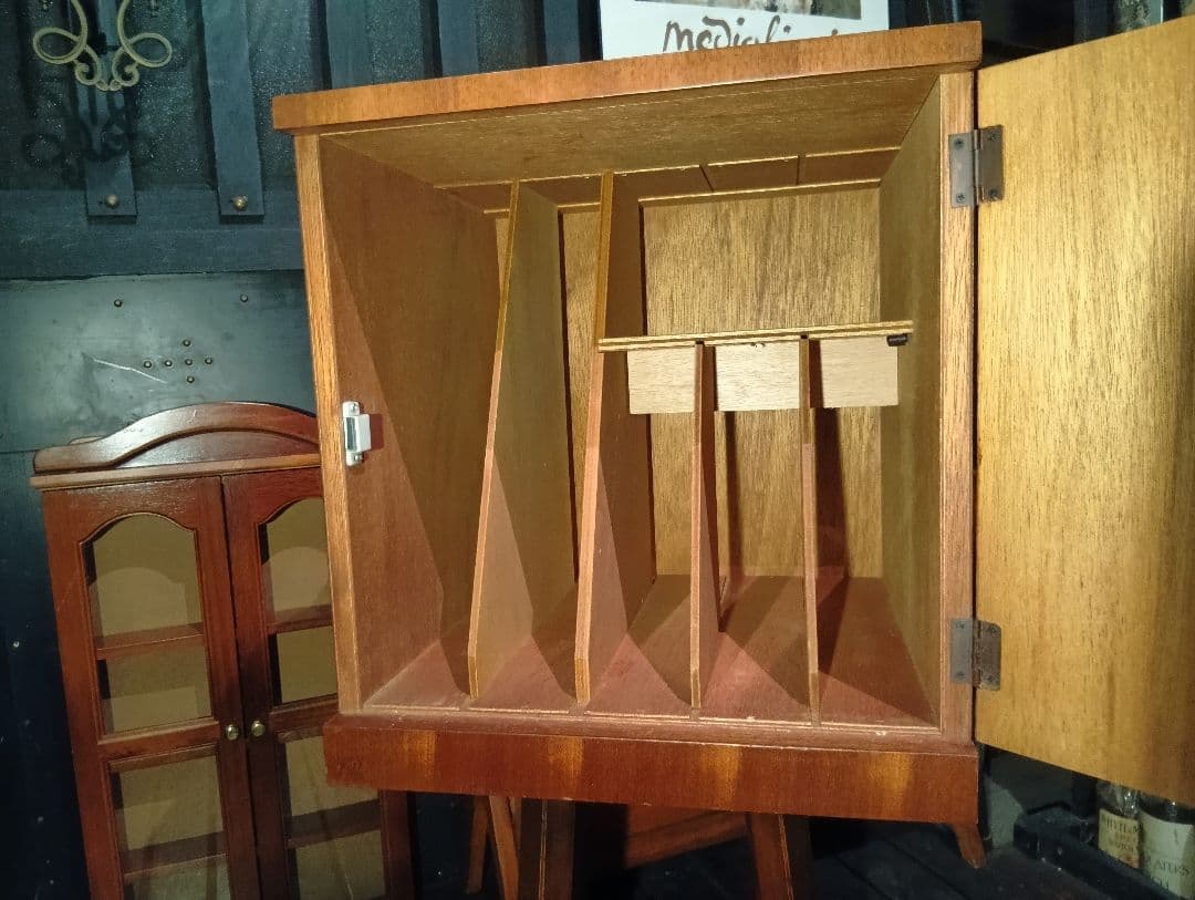1960's　チーク材　突板　カッパーハンドル　ウッド　レコード　キャビネット