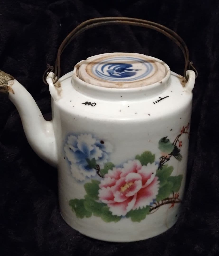 激レア　中国アンティーク　陶器製　花と小鳥柄　大きめな急須、ポット　茶器
