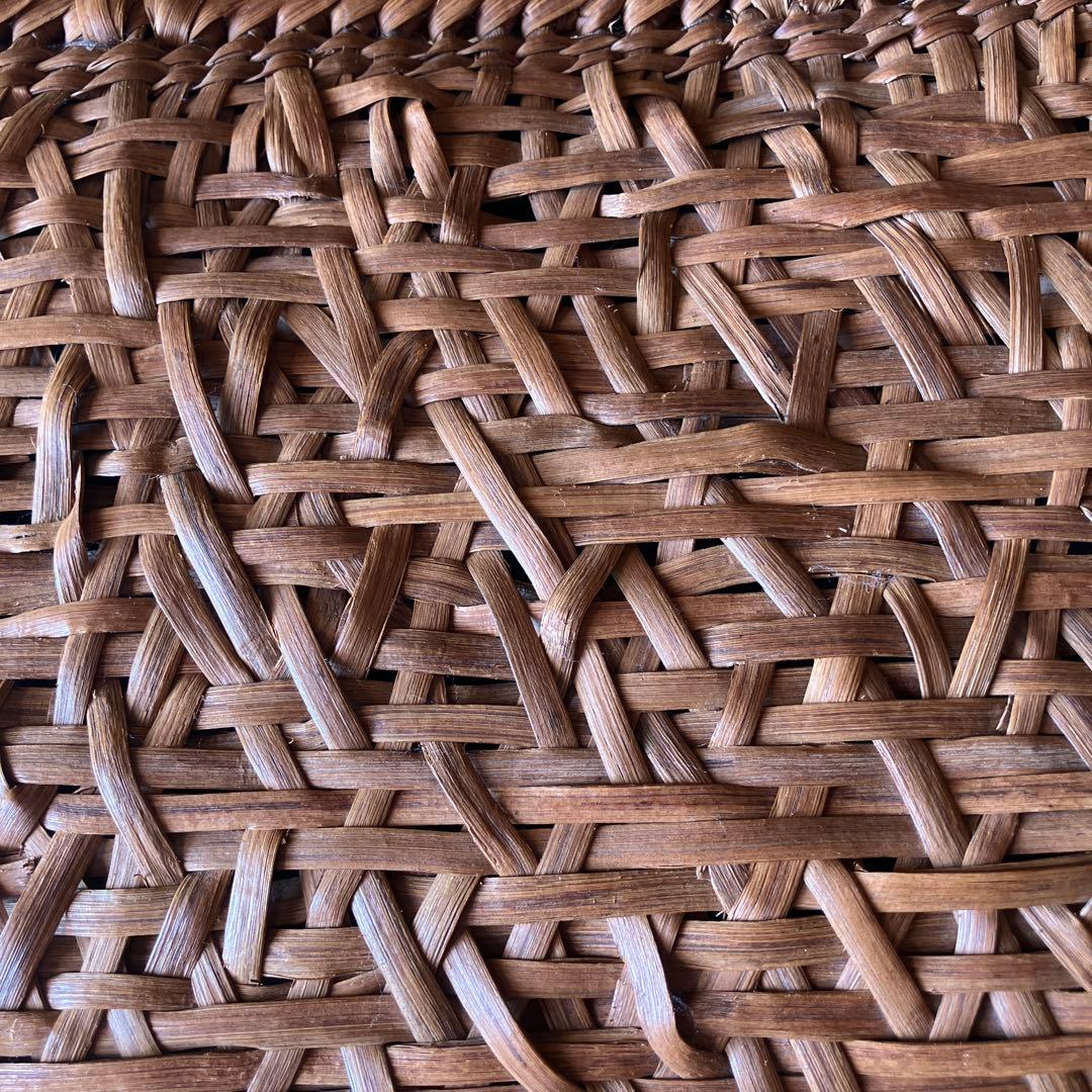 ⭐️専用です⭐️山葡萄カゴバッグ【くるみチャーム付き】