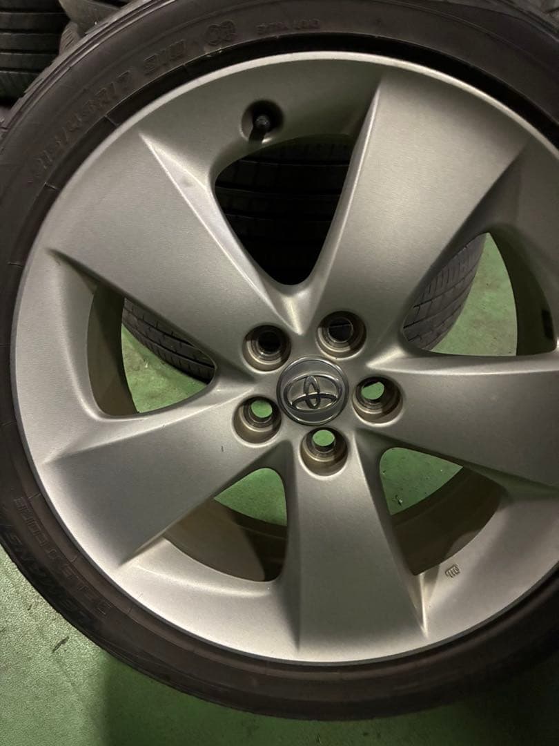 【美品】30プリウスツーリング純正ホイール　タイヤ付き