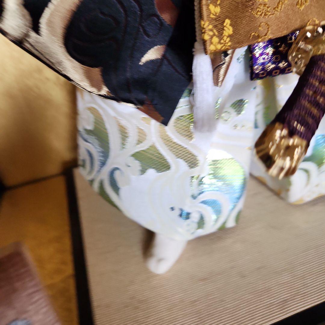 日本人形 豪華な衣装