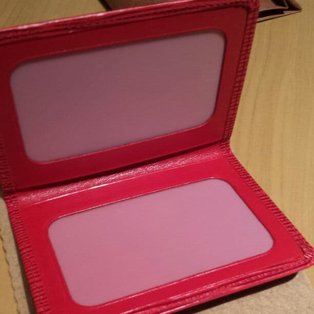 正規品　ルイヴィトンエピパスケース新品