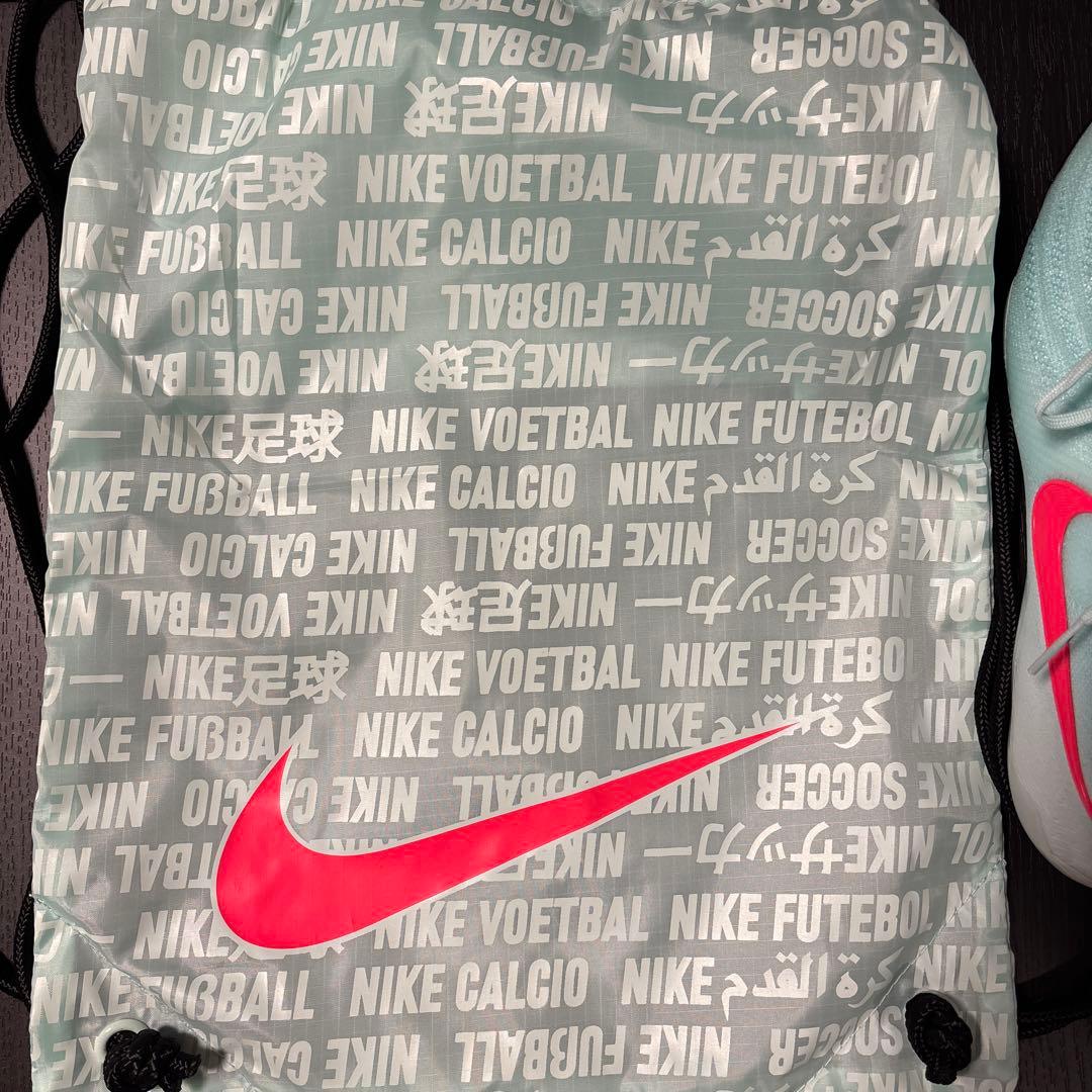 Nike サッカーシューズ ミントグリーン ハイカット