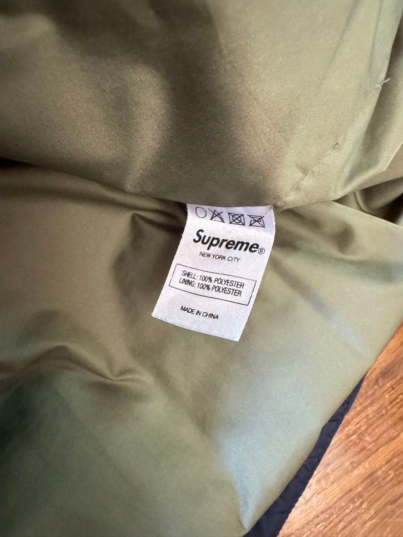 ぐ*ぅ様 シュプリーム　ネイビー フード付きダウンパーカー