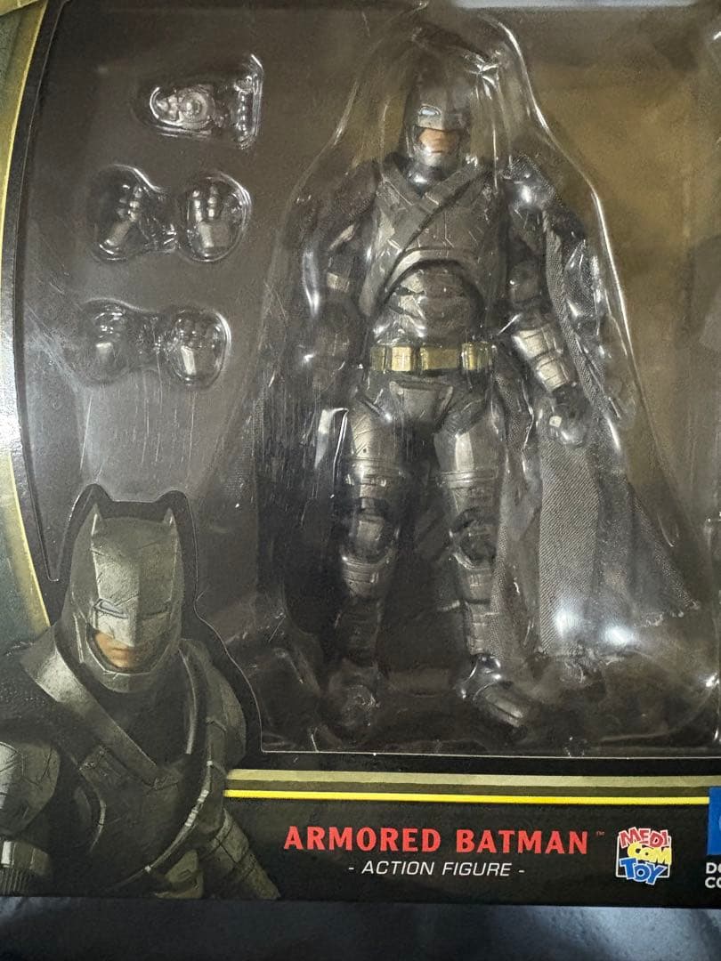 MAFEX アーマードバットマン マフェックス メディコムトイ