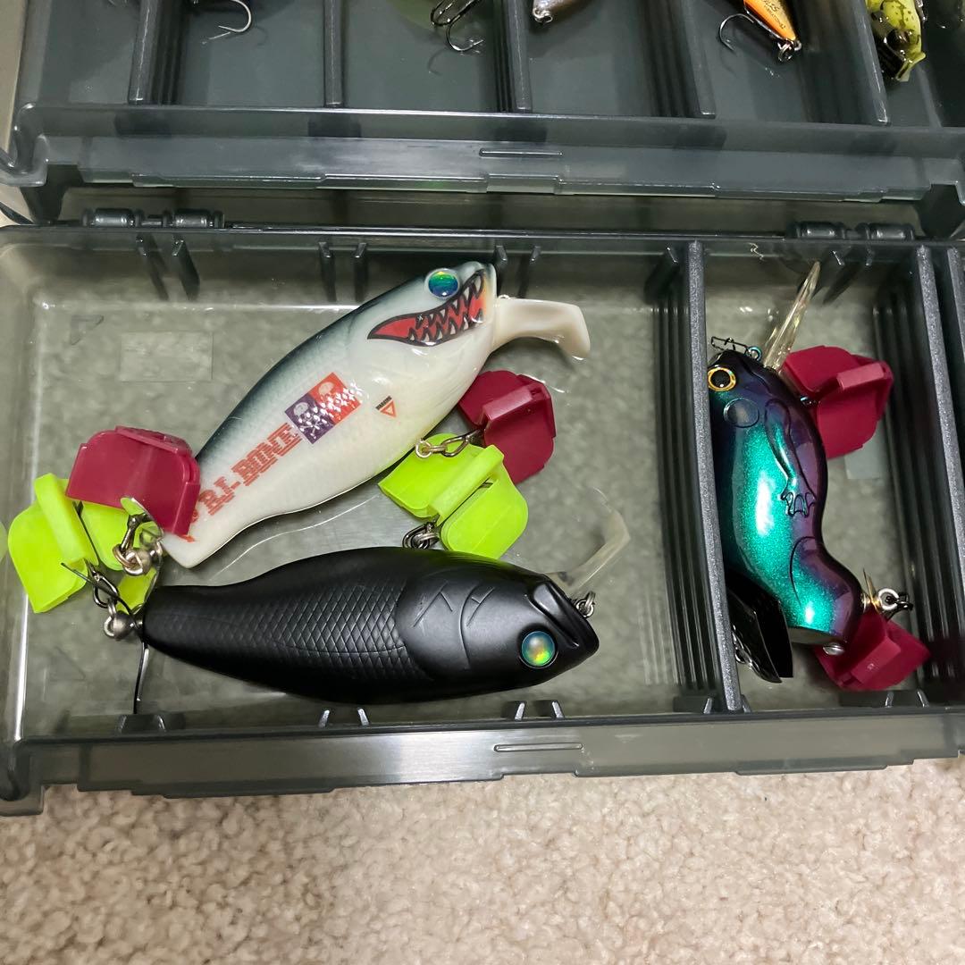 バス釣り引退セット　タックルボックス　ハードルアー・ソフトルアー・ベイトリール等