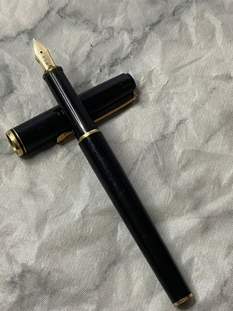 パイロット 万年筆 金色のリング付き