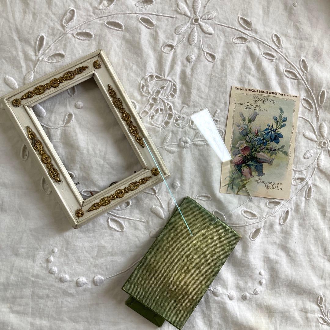 ♪フランスアンティーク　金の装飾が素敵なフォトフレーム 写真立て
