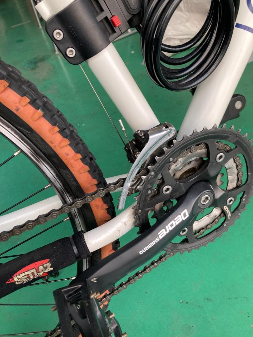 ルイガノLOUISGARNEAU BART MTB 400サイズ　ホワイト