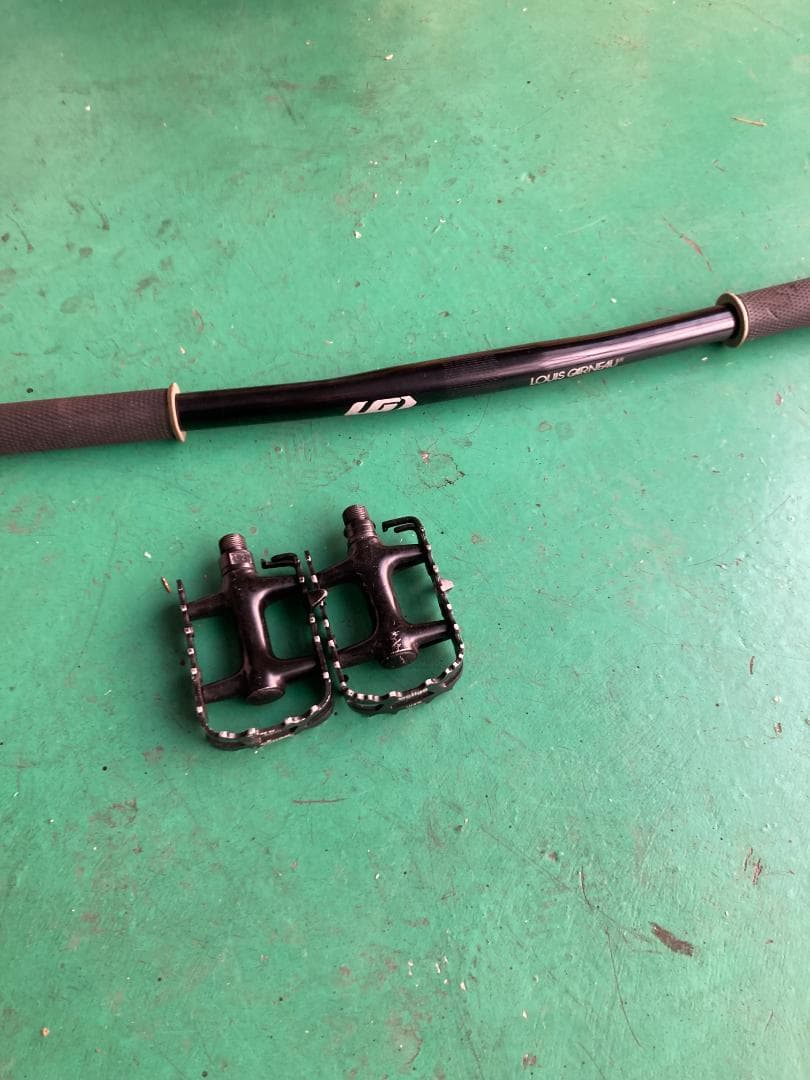 ルイガノLOUISGARNEAU BART MTB 400サイズ　ホワイト