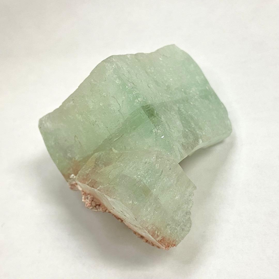 グリーンアポフィライト　魚眼石　鉱物標本　原石鉱石　天然石ストーン