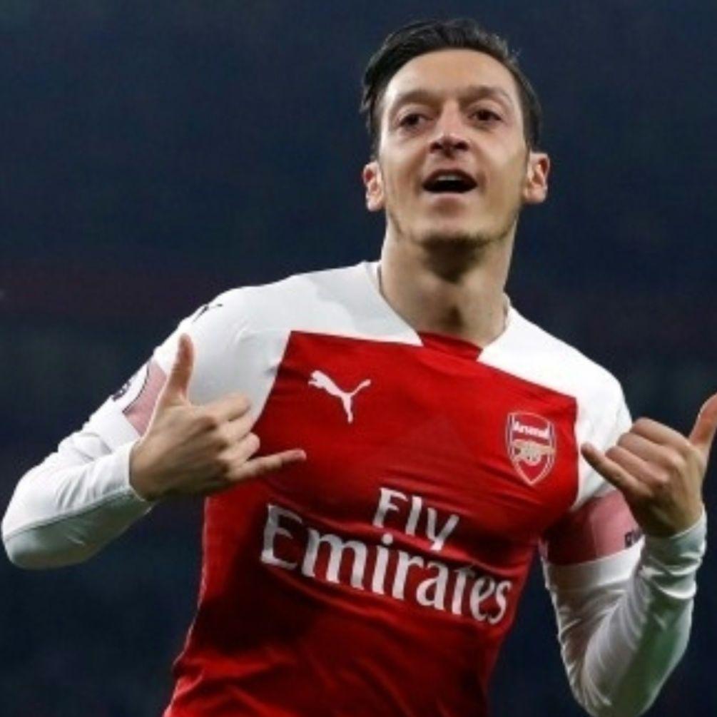 【美品】アーセナル エジル 18/19 ユニフォーム Mサイズ