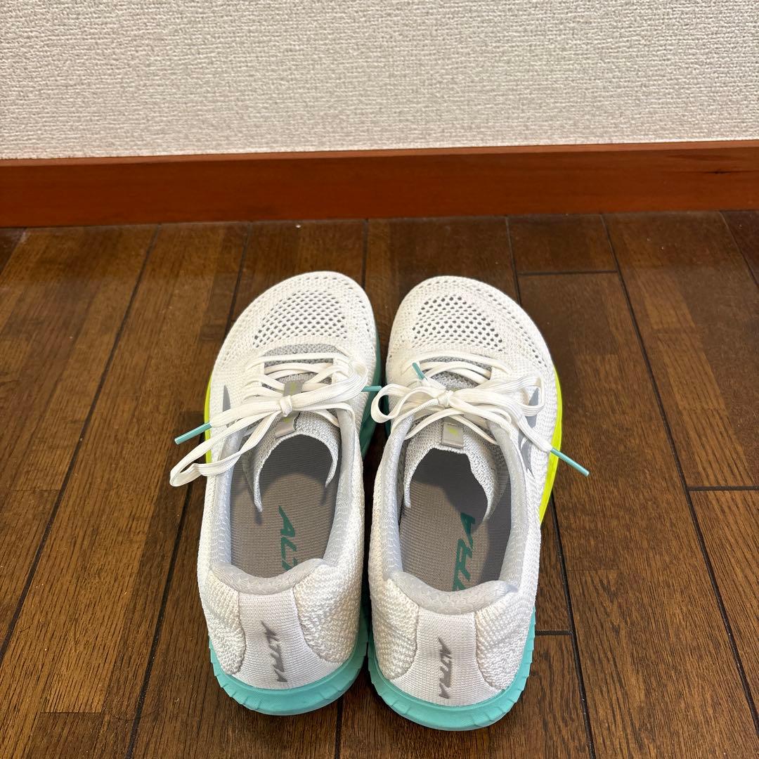 Altra エスカランテレーサー2 27.5センチ