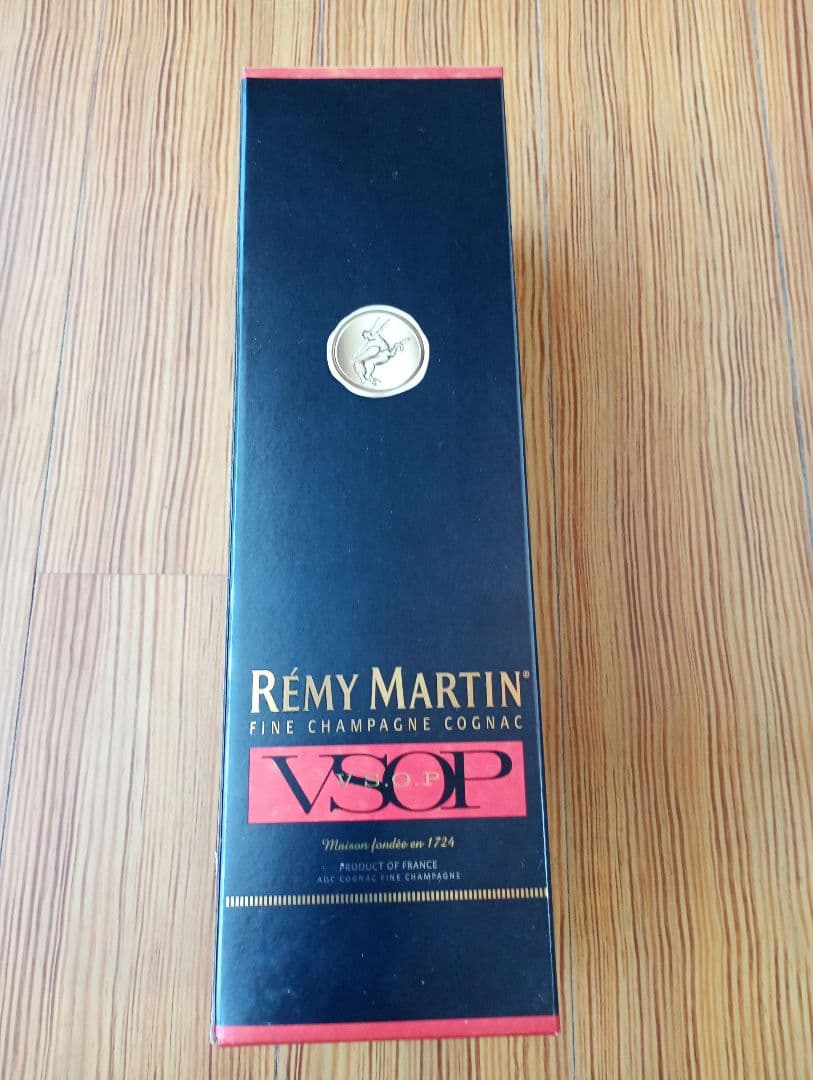 Nikka Black 8 、EARLYTIMES、VSOP 3本セット