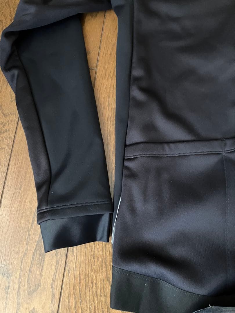 新品　Lion de Kapelmuur サイクルジャケット ブラックＬ