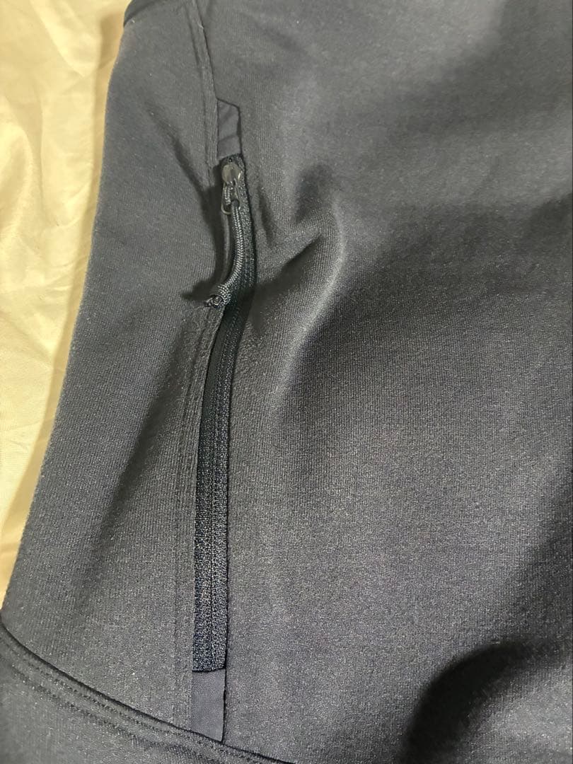 アークテリクス　カイヤナイトベスト　メンズs ネイビー　kyanite vest