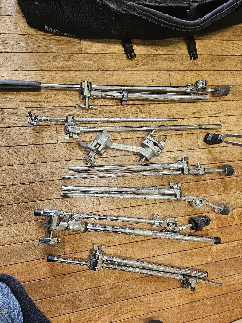 セット売りです。☆pearl/パール製ハイハット用シンバルブームホルダー