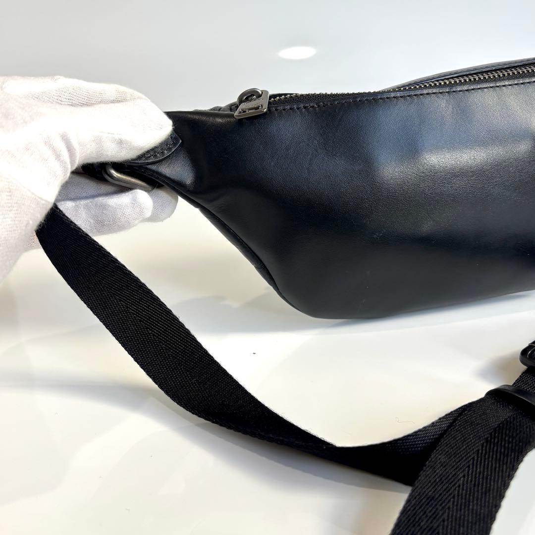 美品 COACH コーチ シグネチャー レザー ボディバッグ ウエストバッグ