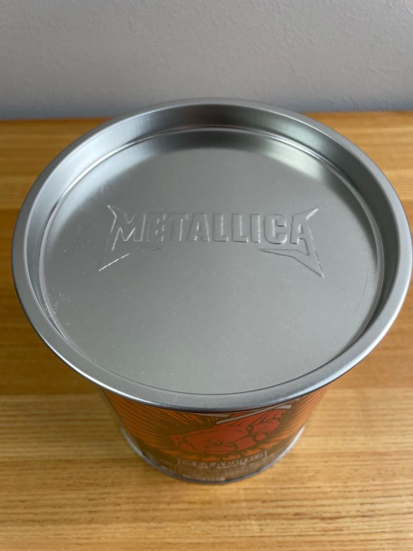 llica メタリ缶　セイントアンガー　限定生産グッズ