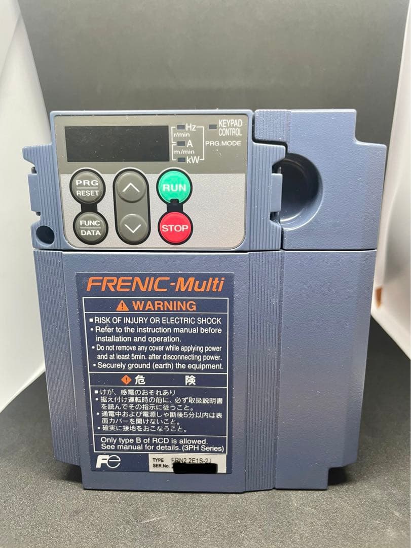 新品 FUJI/富士電機 FRN2.2E1S-2J インバーター