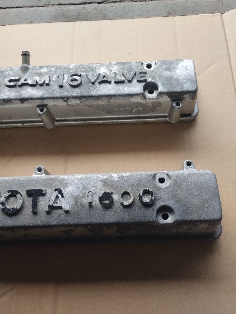 TOYOTA 1600 ツインカム 16バルブ エンジン部品　4AG