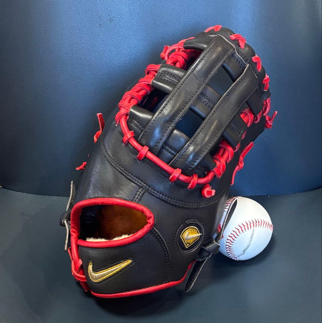 【匿名配送】激レア　ナイキ　海外モデル　ファーストミット　オーダー風カスタム