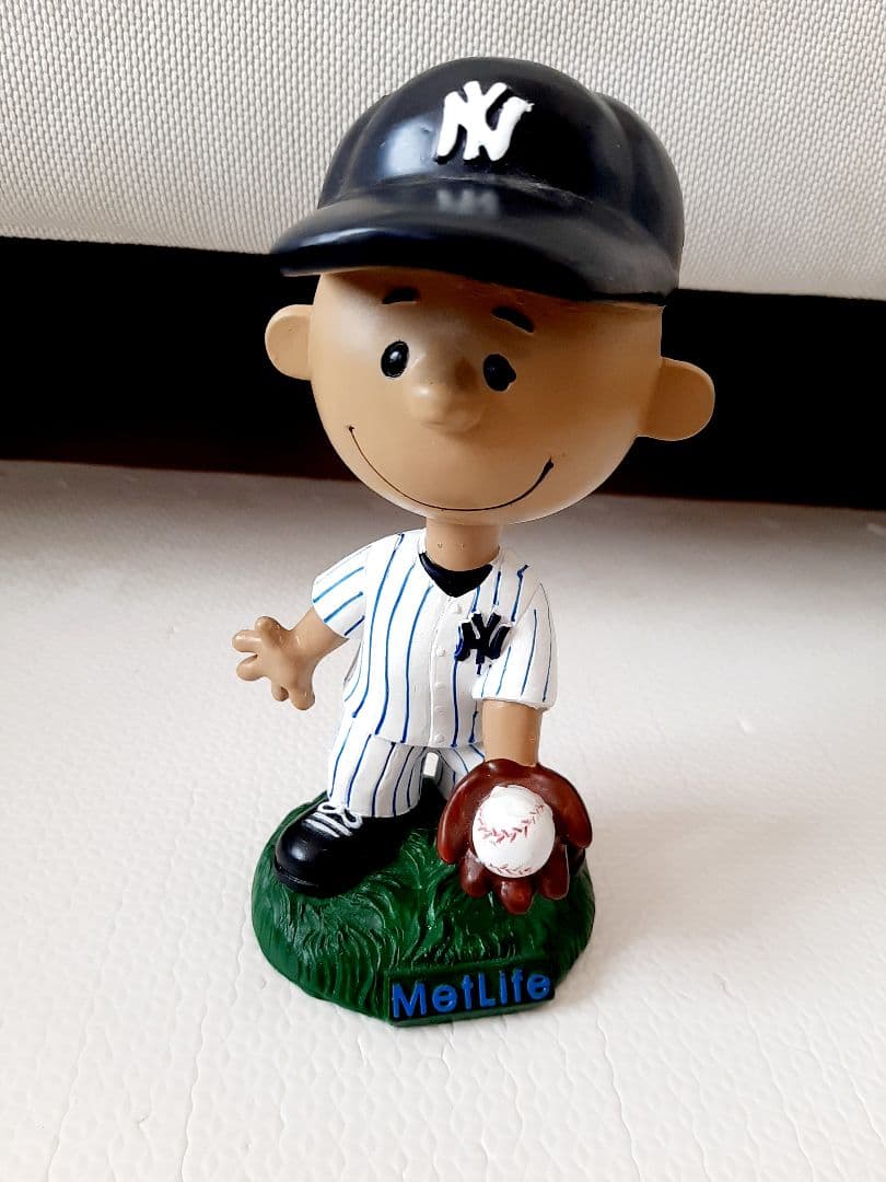 MetLife ボブルヘッドフィギュア　スヌーピー　フランクリン