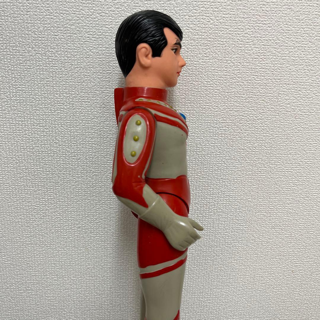 ウルトラマン 可動式フィギュア ヘルメット付き　ゾフィー　面取れ　ソフビ　当時物