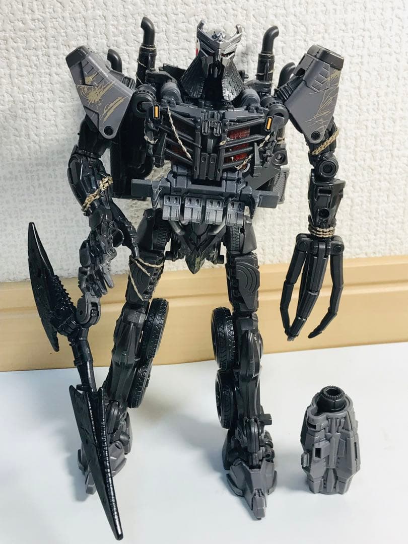 トランスフォーマー　スカージ　SS-109 ビースト覚醒 スタジオシリーズ