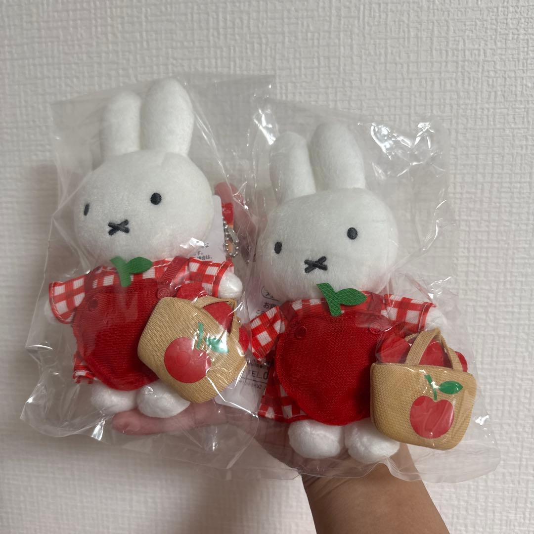 ミッフィーzakkaフェスタ　リンゴエプロンマスコット