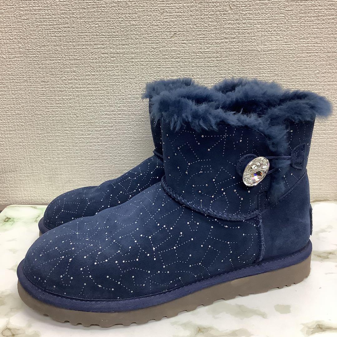 美品　アグ　UGG スワロフスキーボタン　星座柄　ムートンブーツ　25