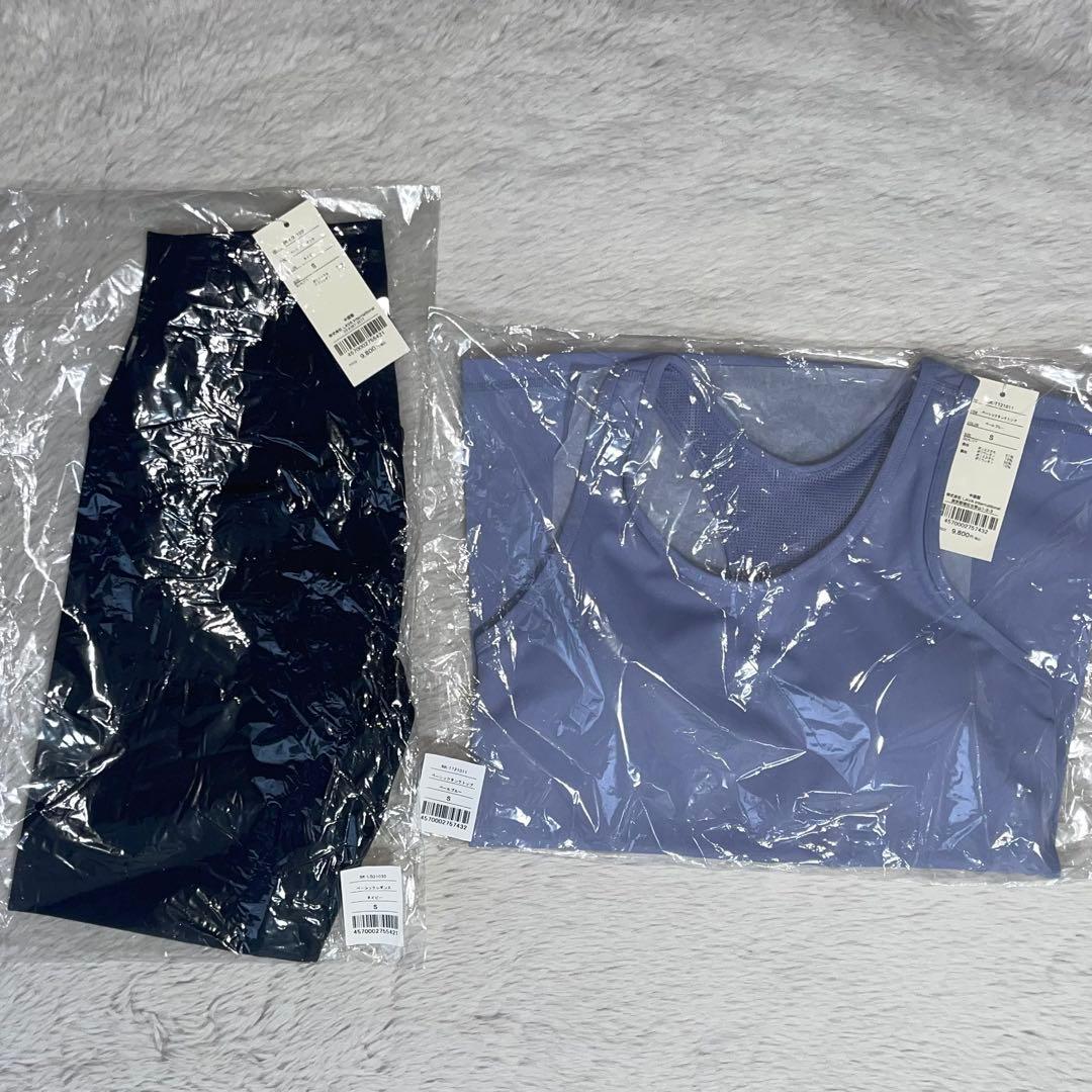 【新品未使用】ホットヨガスタジオLAVA ヨガウェア　上下セット