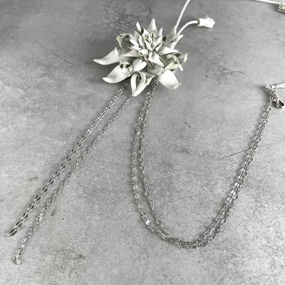 美品 Y's フラワーブローチ バッグチャーム ホワイト レザー レディース