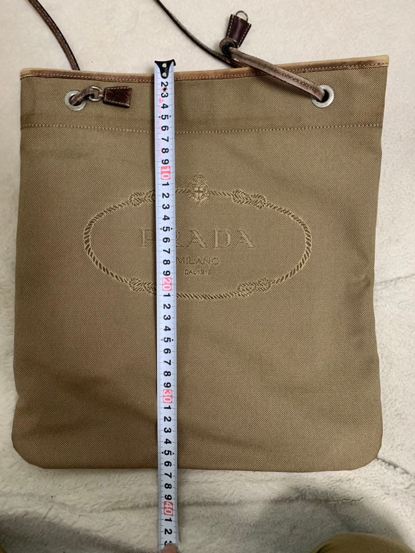 PRADA ロゴ　ジャガード