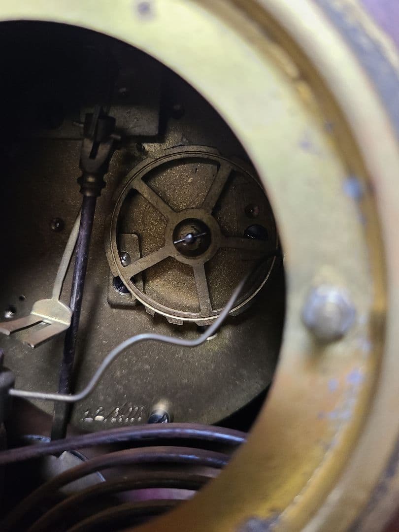 ドイツ(kienzle)キンツレのアンティークなマンラル時計 ゼンマイ式の置時計