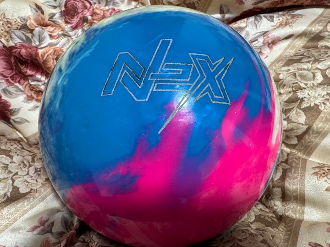 SUPER LOCK NEX ボウリングボール12ポンド ストーム