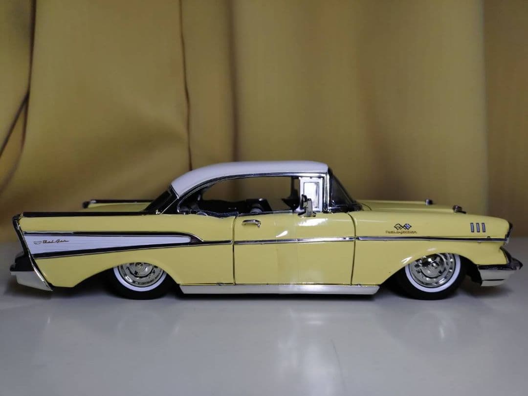 1957 シボレー・ベルエア Jada toys 1/24