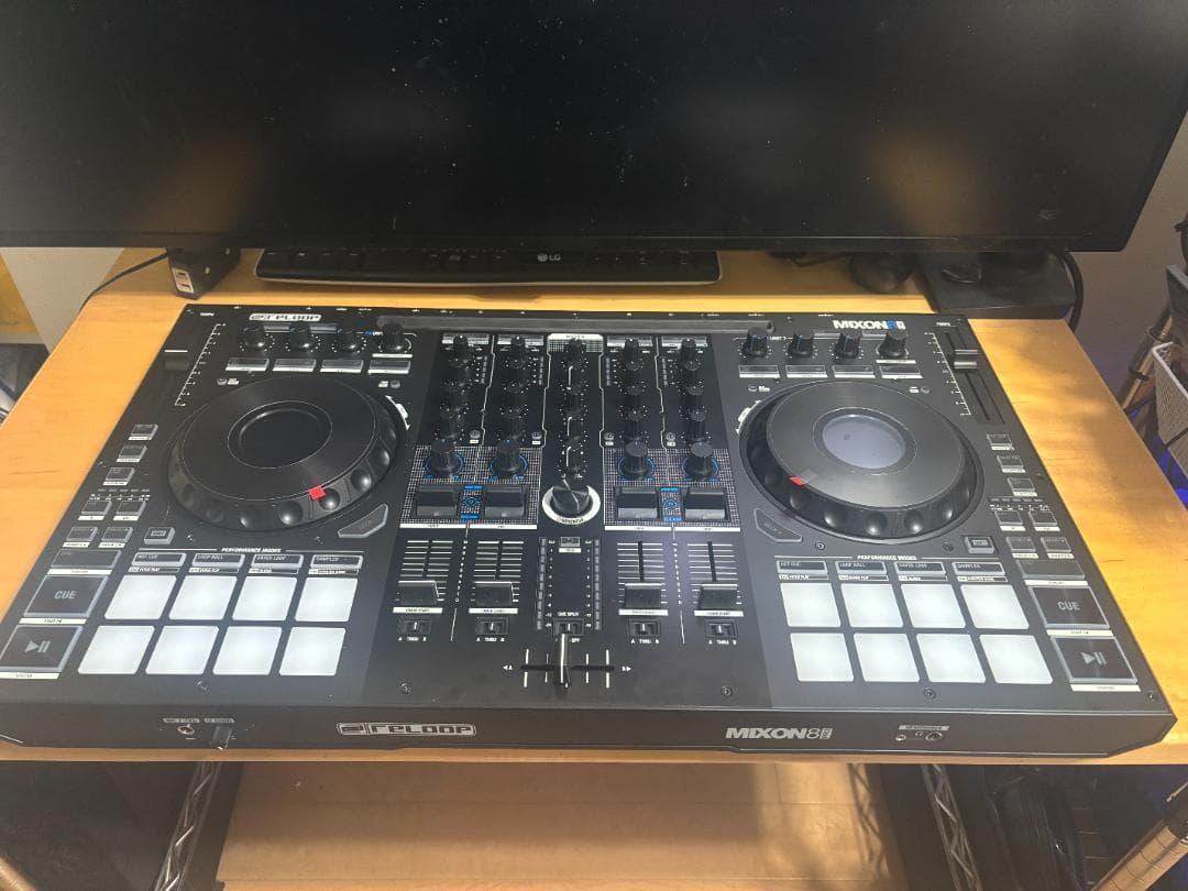 【6/22まで値下げ】RELOOP Mixon 8 Pro DJコントローラー