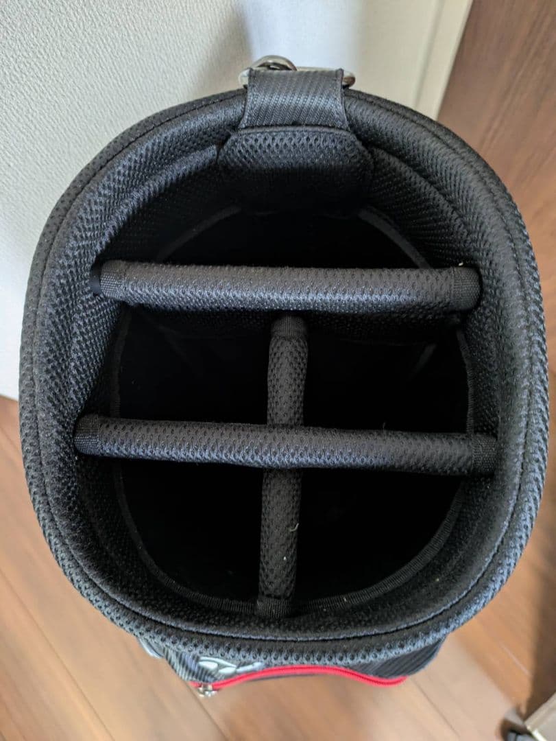 TaylorMade キャディバッグ ブラック/シルバー/レッド