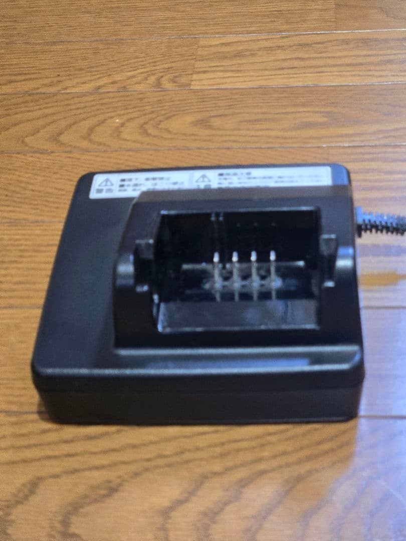 パナソニック　電動自転車　バッテリー充電器