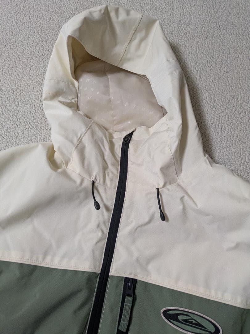 QUIKSILVER THRIFT 防水ジャケット スノーボードウェア